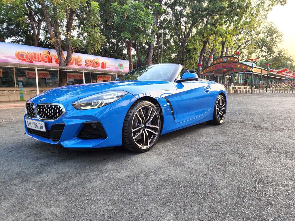 BMW Z4 2022 Зеленый 11000 км