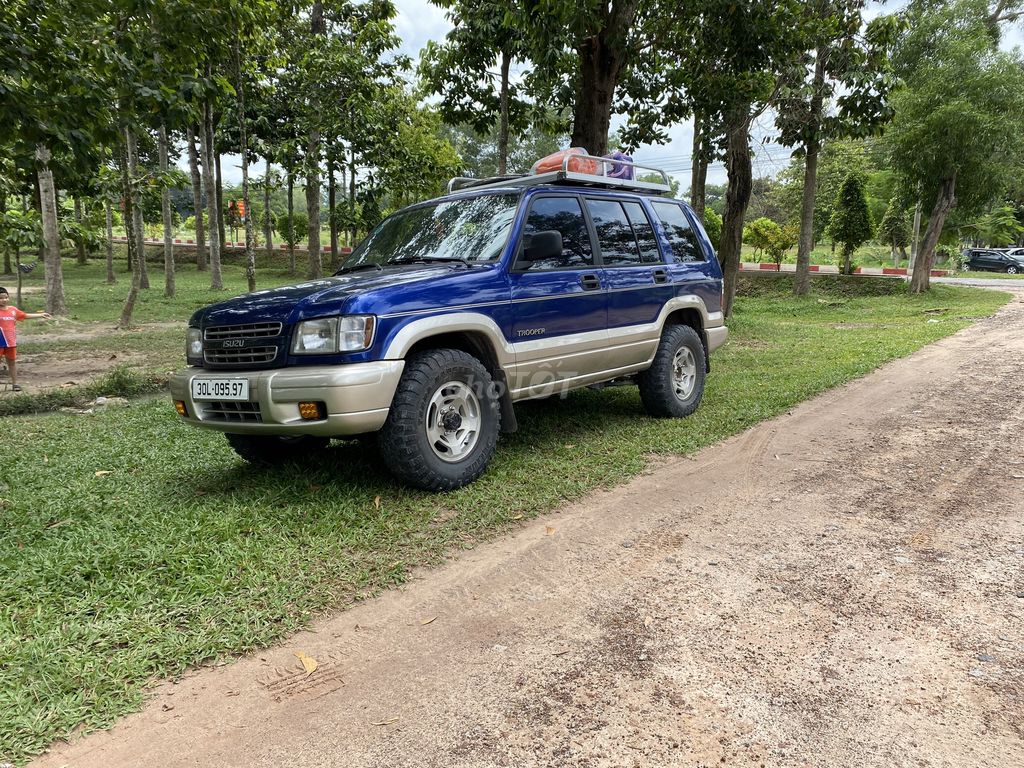 Isuzu Trooper 2001  - 500 km