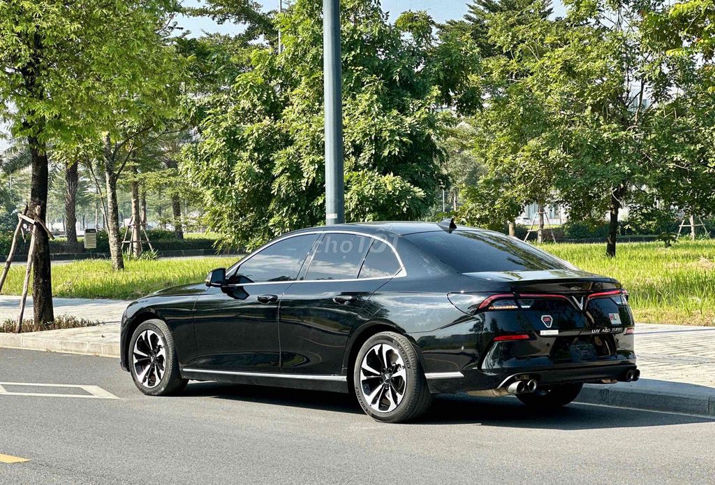 VinFast Lux A Plus 2021 Đen 36000 km. Mua bán Ô tô tại Quận Thanh Xuân Hà Nội được đăng bởi Cường Auto 266 hình 3