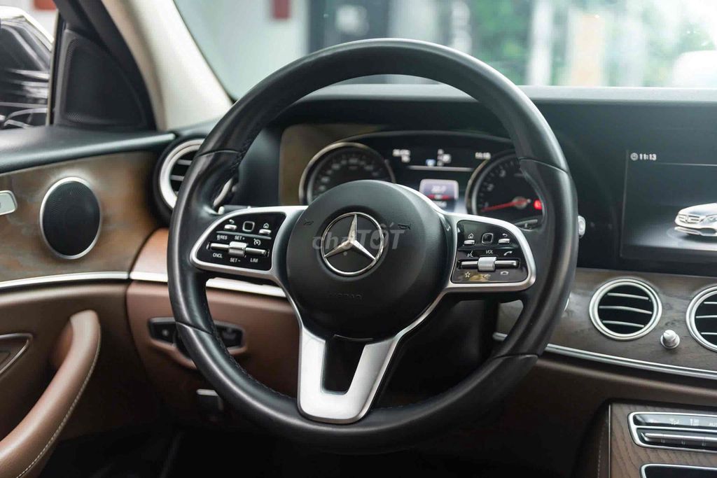 Mercedes E200 Model 2020 - Đen Nâu - 62.000 km. Mua bán Ô tô tại Quận 7 Tp Hồ Chí Minh được đăng bởi Thật Nguyễn LongAnh Auto hình 9