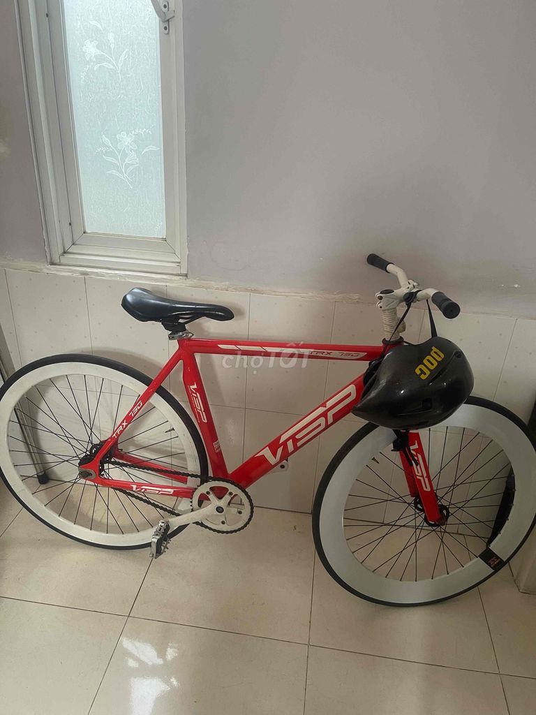 Xe đạp VISP 790 fixed gear màu đỏ. Mua bán Xe đạp tại Quận 4 Tp Hồ Chí Minh được đăng bởi Nguyễn quang hình 2