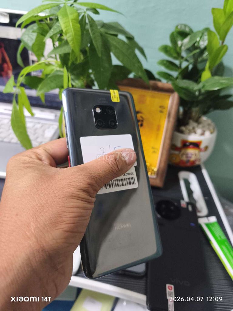 Huawei Mate 20 Pro. Mua bán Điện thoại tại Thành phố Thủ Đức Tp Hồ Chí Minh được đăng bởi Nguyễn Long Hoàng hình 1