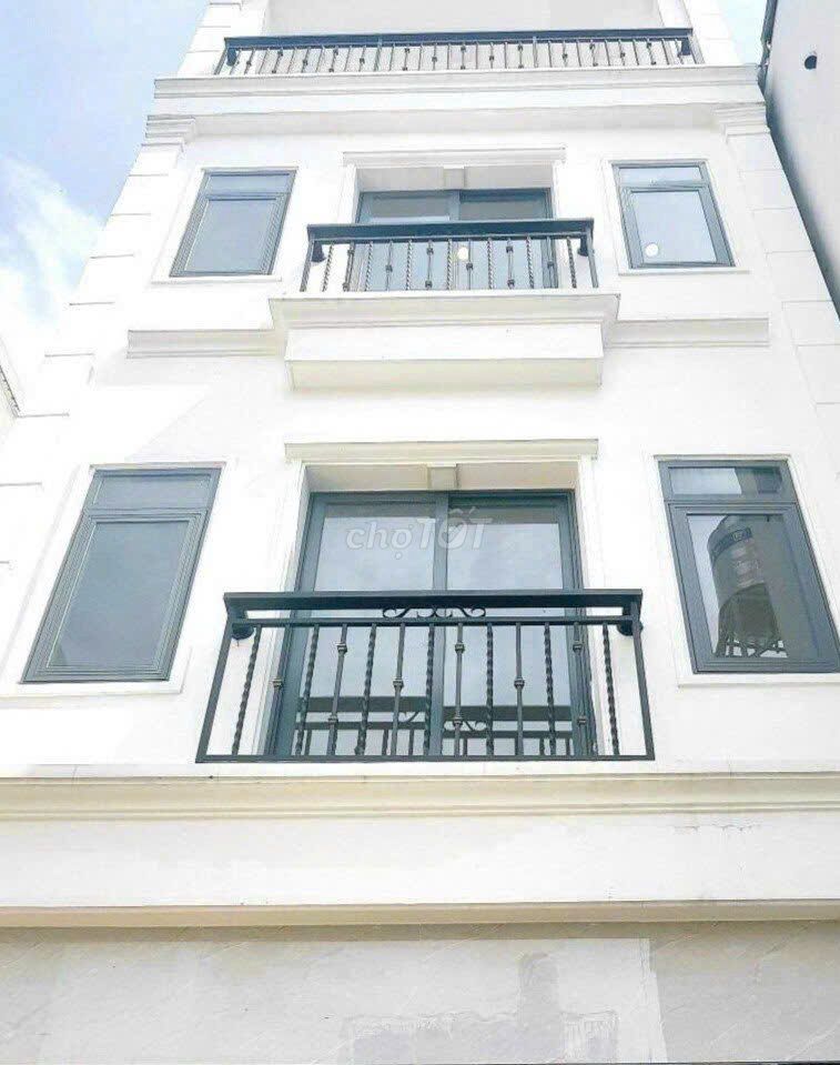 Cho thuê gấp nhà HXH 206/3A Sư Vạn Hạnh, Phường 2, Quận 10 