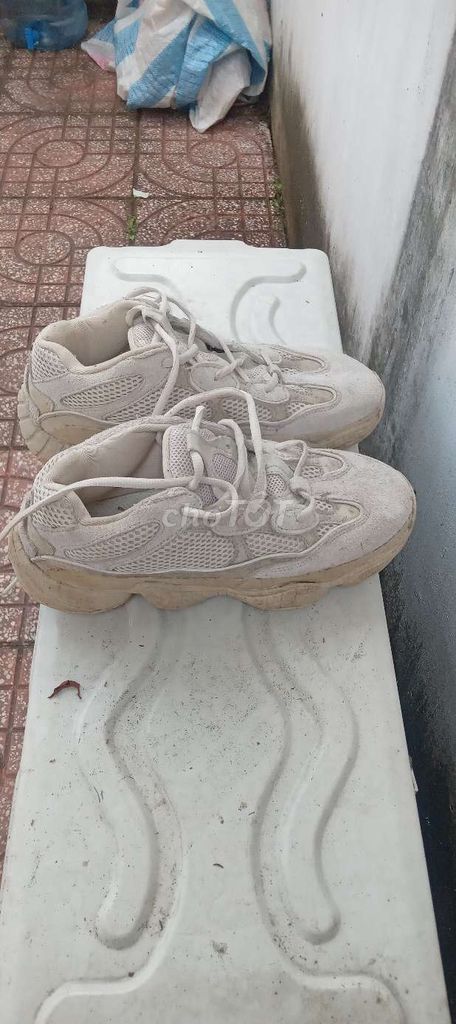 Giày thể thao Adidas Unisex Trắng. Mua bán Giày dép tại Quận Cái Răng Cần Thơ được đăng bởi Lê Thanh Nhân hình 1