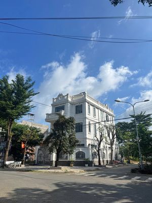 Nhà phố 148 m² · 4 PN · Đường Bưng Ông Thoàn