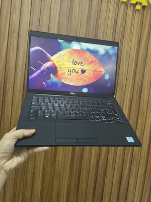 Laptop Dell 7390 i7 Nhỏ gọn- Sang trọng- Bền bỉ