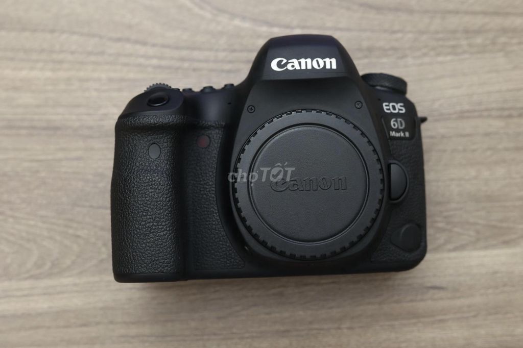 Canon 6d2 like new