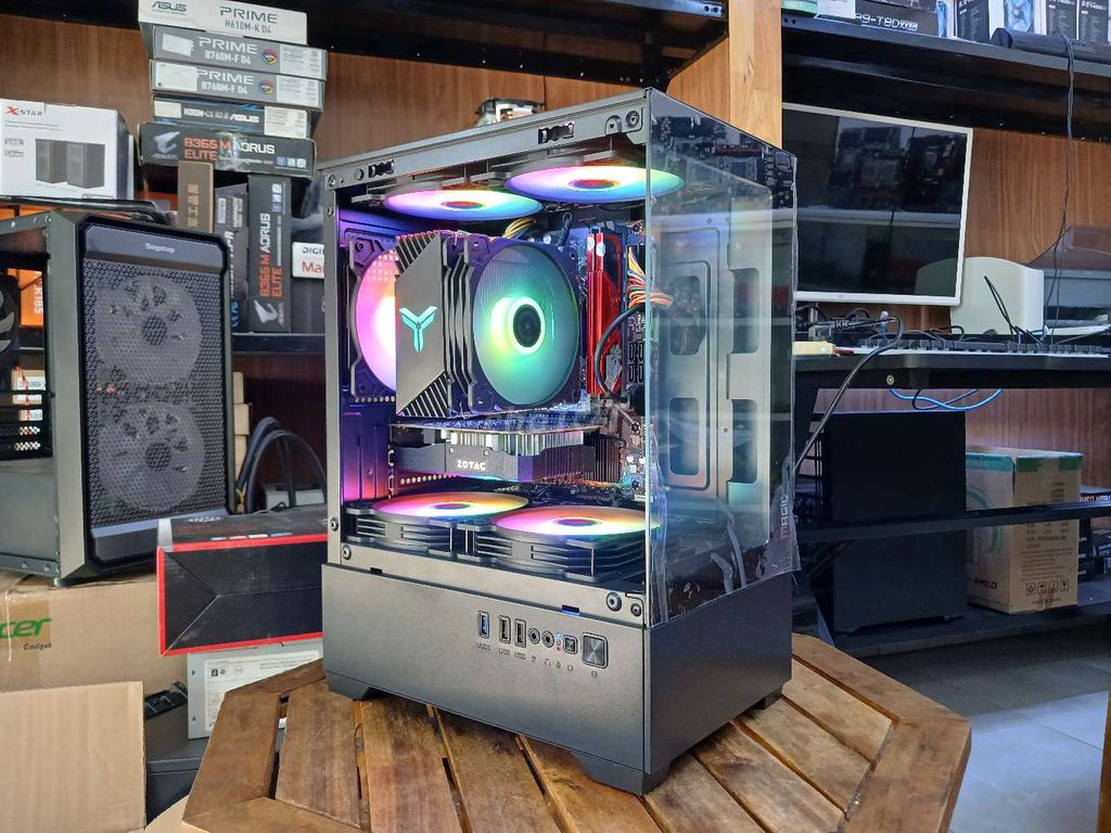 Thùng máy đẹp, game hoặc đồ họa, giải trí. Mua bán Máy tính để bàn tại Thành phố Buôn Ma Thuột Đắk Lắk được đăng bởi Hoàng Khâm hình 1