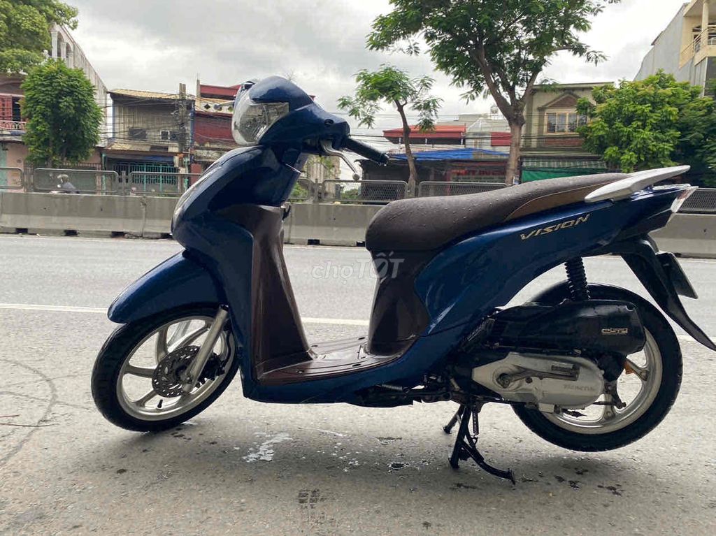 Honda vision đời cao êm đẹp như hình. Mua bán Xe máy tại Quận Hồng Bàng Hải Phòng được đăng bởi Ly  hình 2