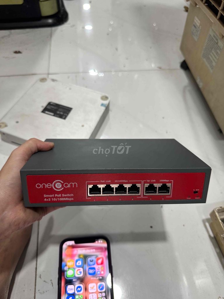 Onecam Smart PoE Switch. k lên nguồn. Mua bán Phụ kiện (Màn hình, Chuột...) tại Quận Phú Nhuận Tp Hồ Chí Minh được đăng bởi Bông Lê hình 1