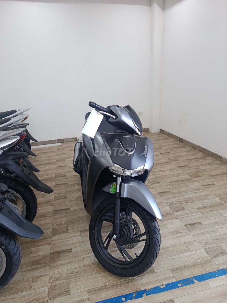 Honda SH2026 серая 1200 км