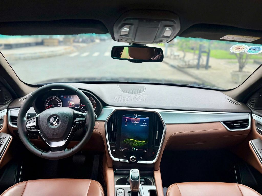 Vinfast Lux SA Premium 2019 - Nâu. 635tr. Mua bán Ô tô tại Thành phố Thủ Đức Tp Hồ Chí Minh được đăng bởi ôn diễm sơn hình 1