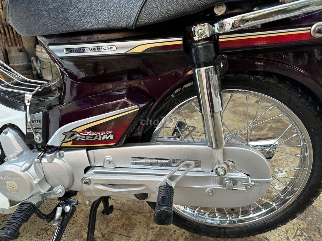 Honda Dream Super Dream Đỏ mận. Mua bán Xe máy tại Quận Hoàn Kiếm Hà Nội được đăng bởi Black Rabbit hình 2