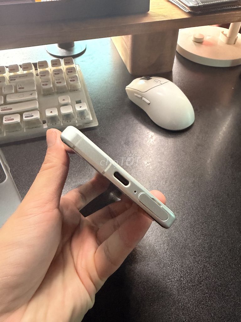 Sony Xperia 5 mark 4 Trắng - Sọc màn. Mua bán Điện thoại tại Quận Hoàng Mai Hà Nội được đăng bởi Xuân Long hình 1