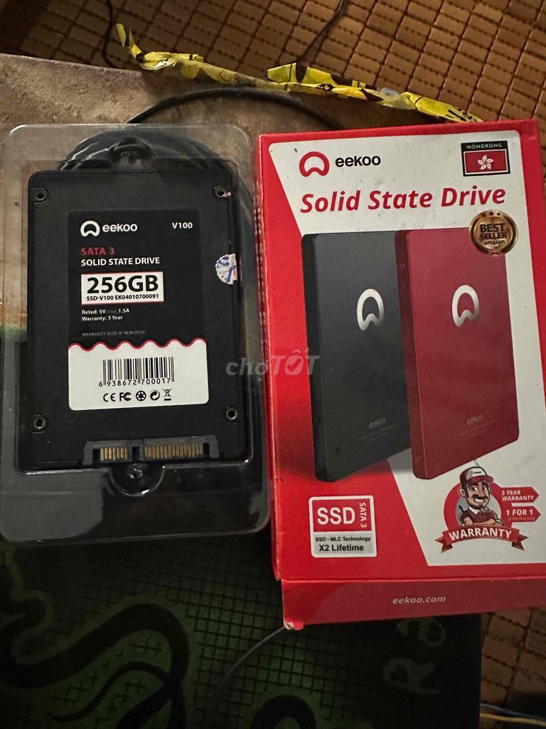 Ổ cứng SSD eekoo V100 256GB SATA 3. Mua bán Linh kiện (RAM, Card...) tại Thành phố Thủ Đức Tp Hồ Chí Minh được đăng bởi Phát Đạt hình 1