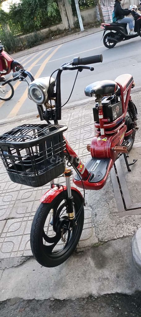 Xe đạp điện cũ mua về là chạy. Mua bán Xe điện tại Thành phố Thủ Đức Tp Hồ Chí Minh được đăng bởi MUA BÁN TRAO ĐỔI XE ĐẠP MỚI CŨ hình 5