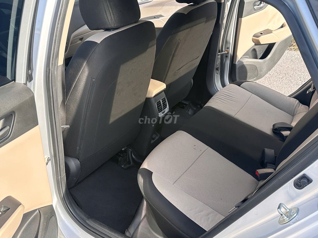 Hyundai Accent 1.4MT 2024 màu xám bạc. Mua bán Ô tô tại Quận 12 Tp Hồ Chí Minh được đăng bởi Việt 8080 hình 4