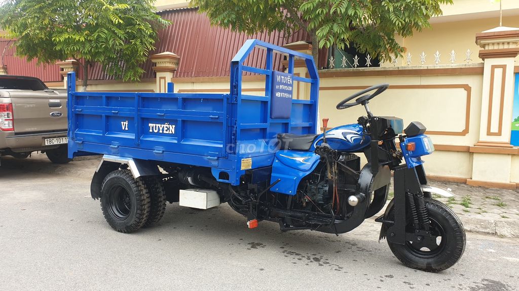 Xe máy dầu 5 bánh Kubota 22 mã lực VĨ TUYẾN