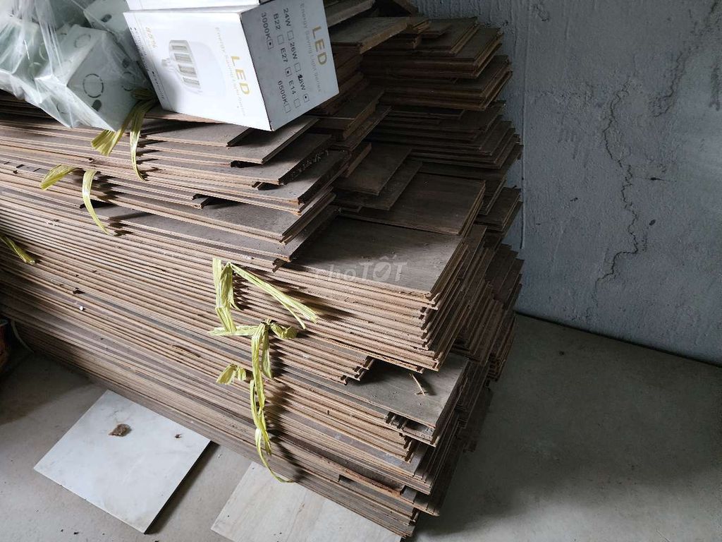 Sàn gỗ công nghiệp. Mua bán Nội thất, đồ gia dụng khác tại Thành phố Thủ Đức Tp Hồ Chí Minh được đăng bởi Mr. Trận hình 1