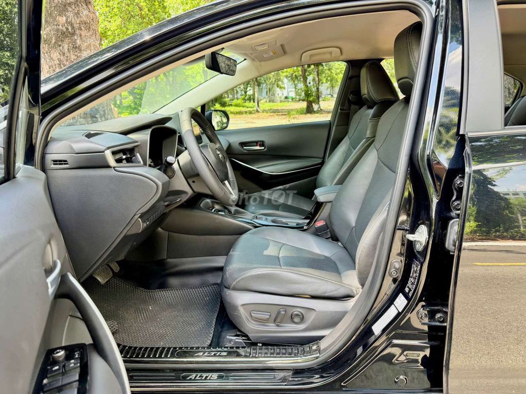 Toyota Corolla Altis 1.8V 2022 trả góp. Mua bán Ô tô tại Quận 12 Tp Hồ Chí Minh được đăng bởi Khoa Võ hình 9