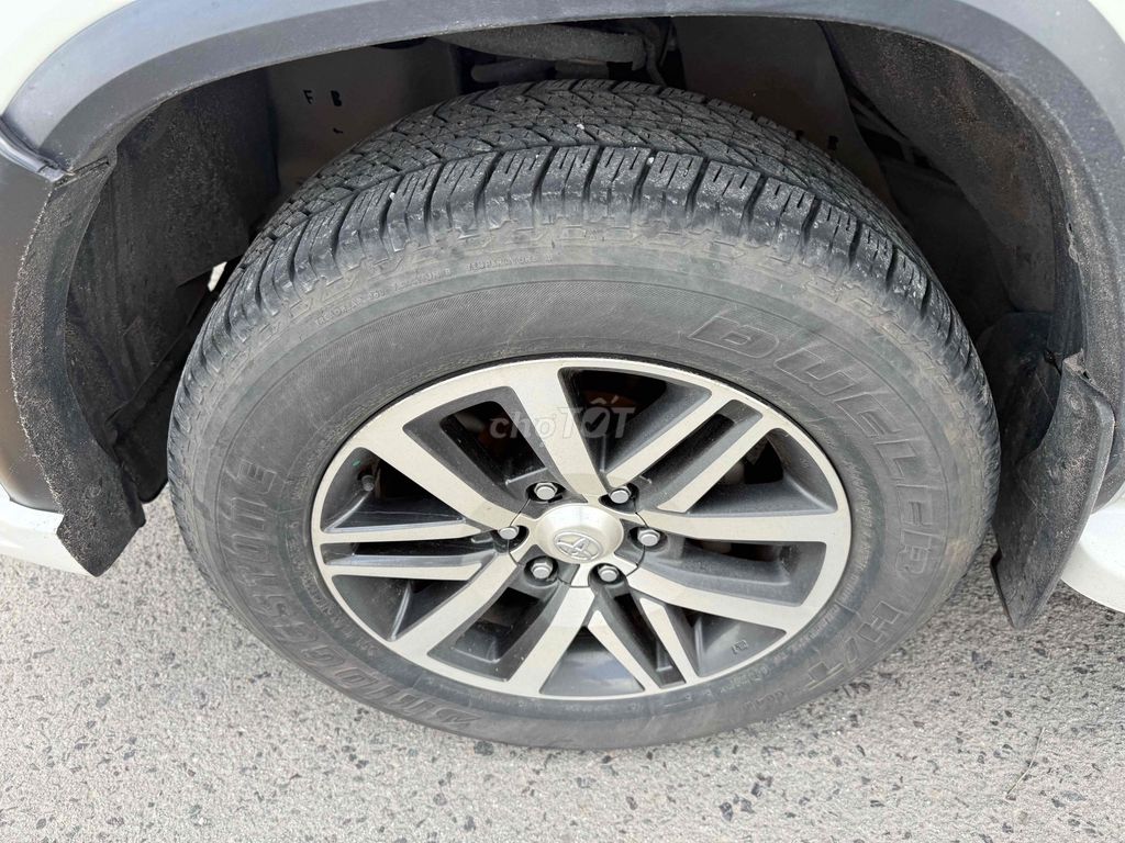 Toyota Fortuner 2018 2.8V 4x4 AT - 90000 km. Mua bán Ô tô tại Quận 12 Tp Hồ Chí Minh được đăng bởi Văn Bình hình 12