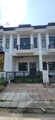 Nhà Phố Thô The Sol 1T 1L- Đối diện công viên- 75m2- SHCC