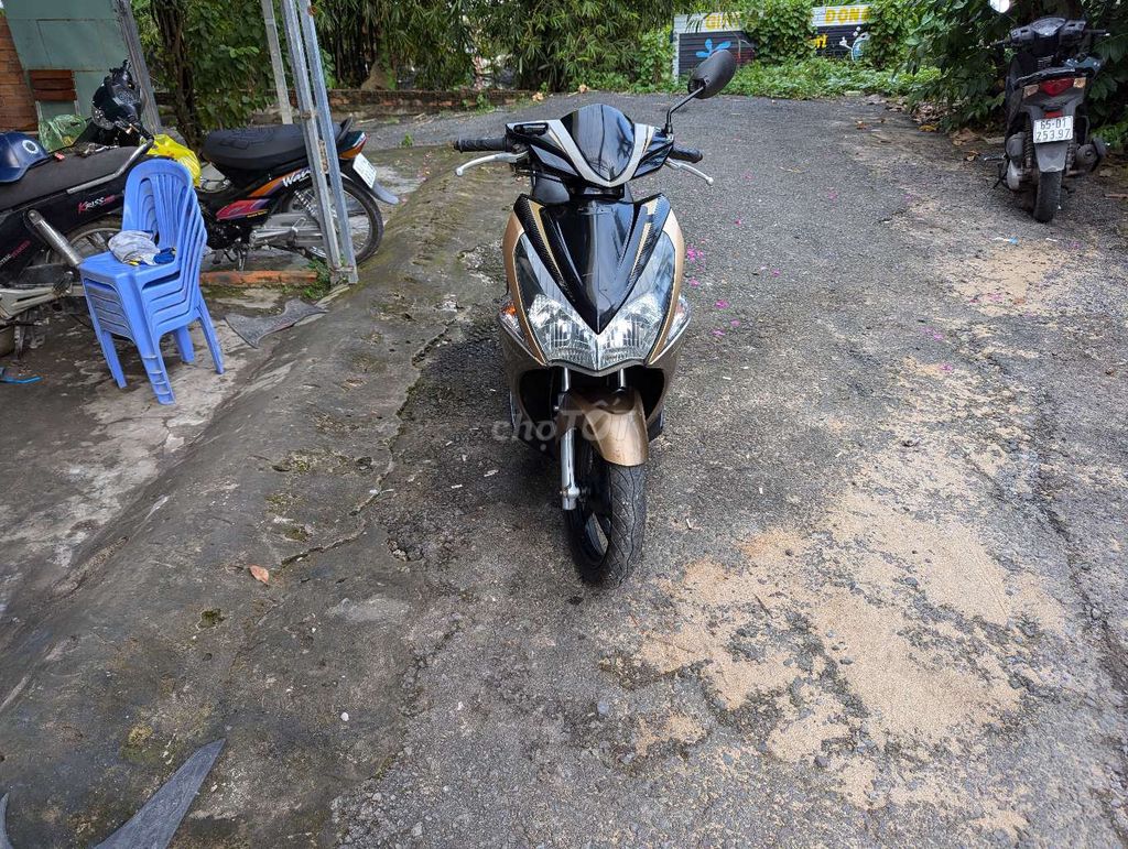 Xe máy êm ấm bóc áo đẹp về chạy liền. Mua bán Xe máy tại Quận Ninh Kiều Cần Thơ được đăng bởi Bán Phụ Tùng Tháo Xe  hình 1