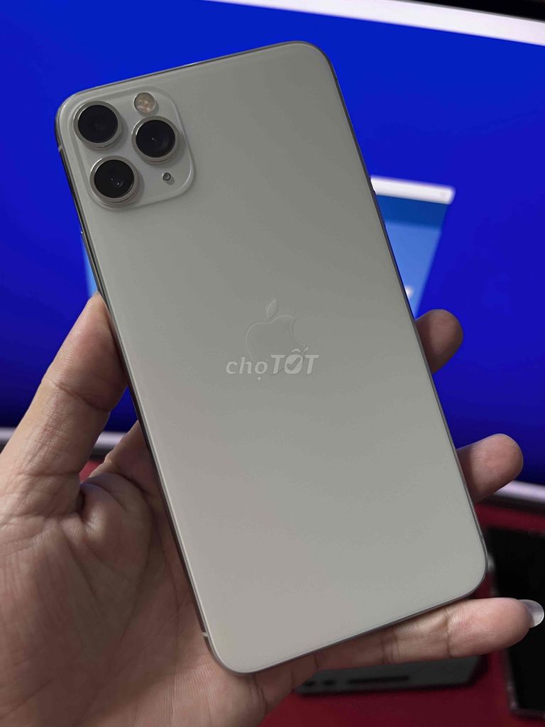 Apple iPhone 11 Pro Max 256GB Bạc. Mua bán Điện thoại tại Thị xã Bến Cát Bình Dương được đăng bởi GamingPhone Bến Cát hình 1