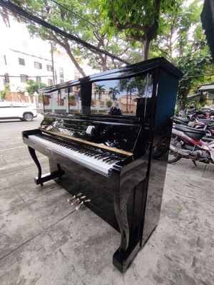 Piano cơ ATLAT chân cong màu đen tuyệt đẹp, âm hay