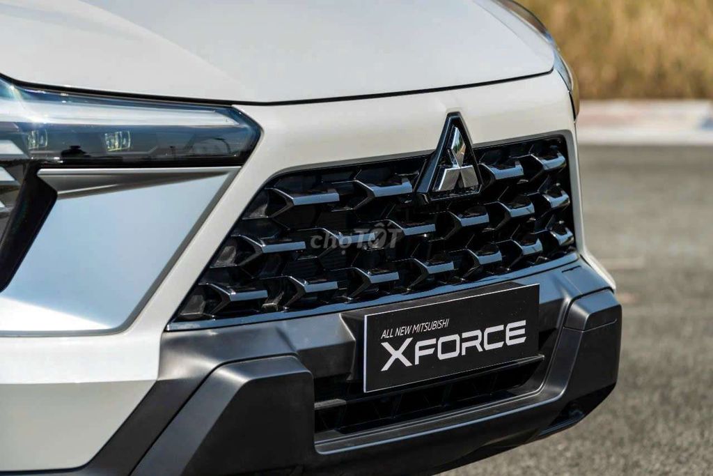 XFORCE GLX 2025, Tặng BHVC + gói phụ kiện 15TR. Mua bán Ô tô tại Quận Ninh Kiều Cần Thơ được đăng bởi Minh Tuấn  Đại Lý Mitsubishi Cần Thơ hình 5