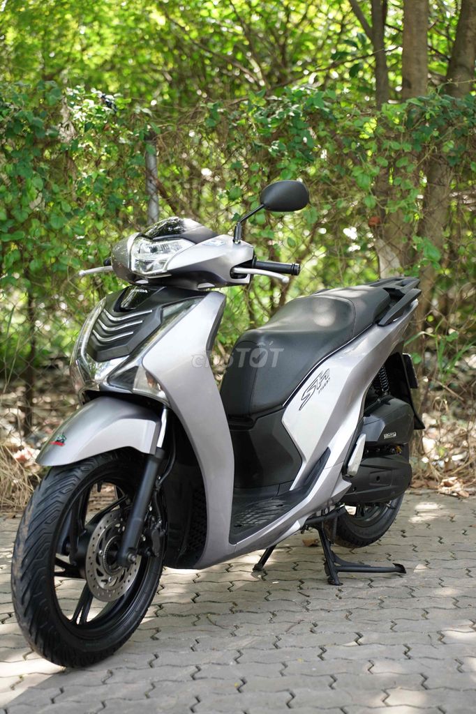 🥰🙂 HONDA SH50I BẢN ABS 2017 BIỂN SG 765 79. Mua bán Xe máy tại Thành phố Thủ Đức Tp Hồ Chí Minh được đăng bởi Thi Moto Thủ Đức hình 3