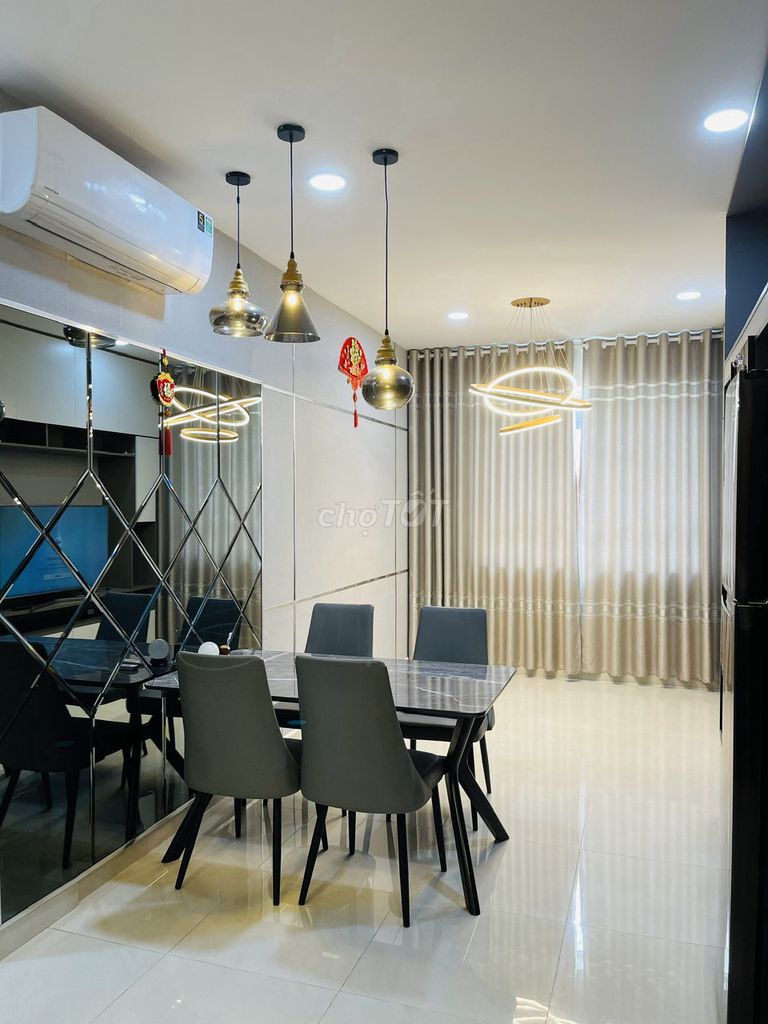 Квартира Topaz Elite в 8 округе, 2 спальни, 2 санузла, 79 кв.м с мебелью