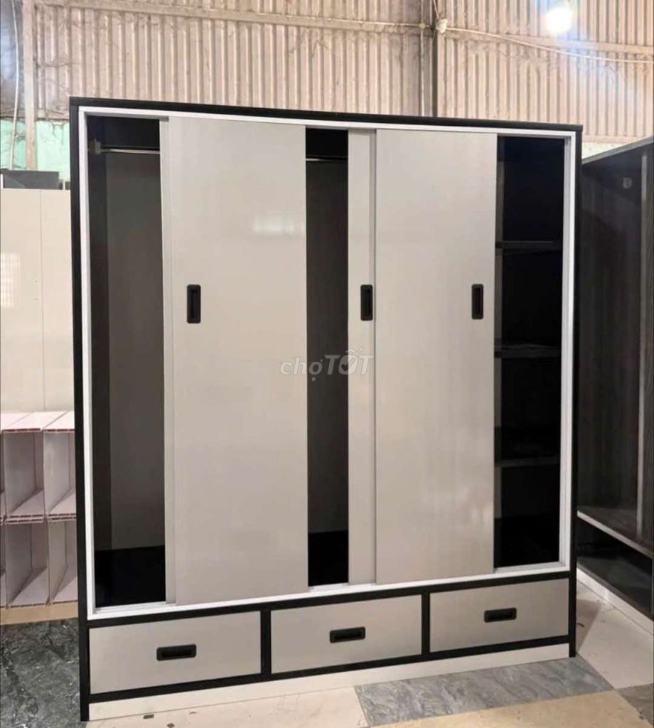 TỦ NHỰA LÙA 4 CÁNH KHUNG MÀU ĐEN CÁNH XÁM . Mua bán Tủ, kệ gia đình tại Thị xã Tân Uyên Bình Dương được đăng bởi Tủ nhựa đài loan hoàng quân hình 1