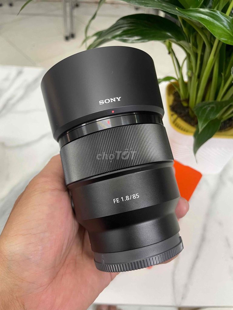 Ống kính Sony SEL85F18 Mới 99%. Mua bán Máy ảnh, Máy quay tại Quận Thanh Xuân Hà Nội được đăng bởi Mua bán giao lưu các Dòng máy ảnh giá tốt hình 1