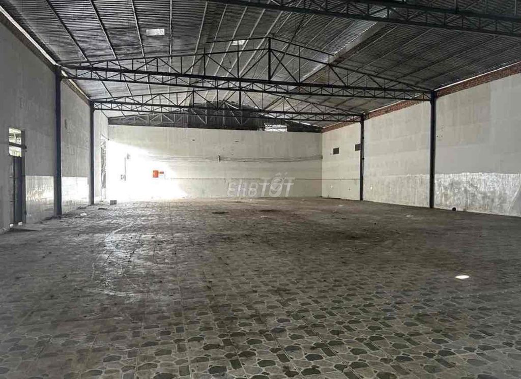 CHO THUÊ NHÀ XƯỞNG MẶT TIỀN QUỐC LỘ 50. 1000m, 2000m2