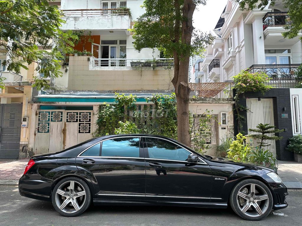 Mercedes Benz S63 Class 2008 - 70000 km