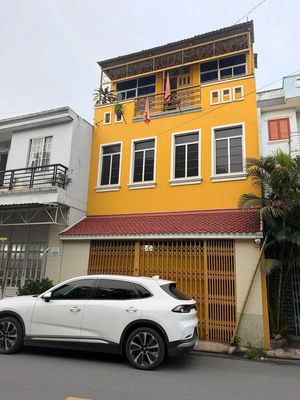 Аренда · 4 комн. · 120 м² · Quận 12, ул. Đường Nguyễn Ảnh Thủ