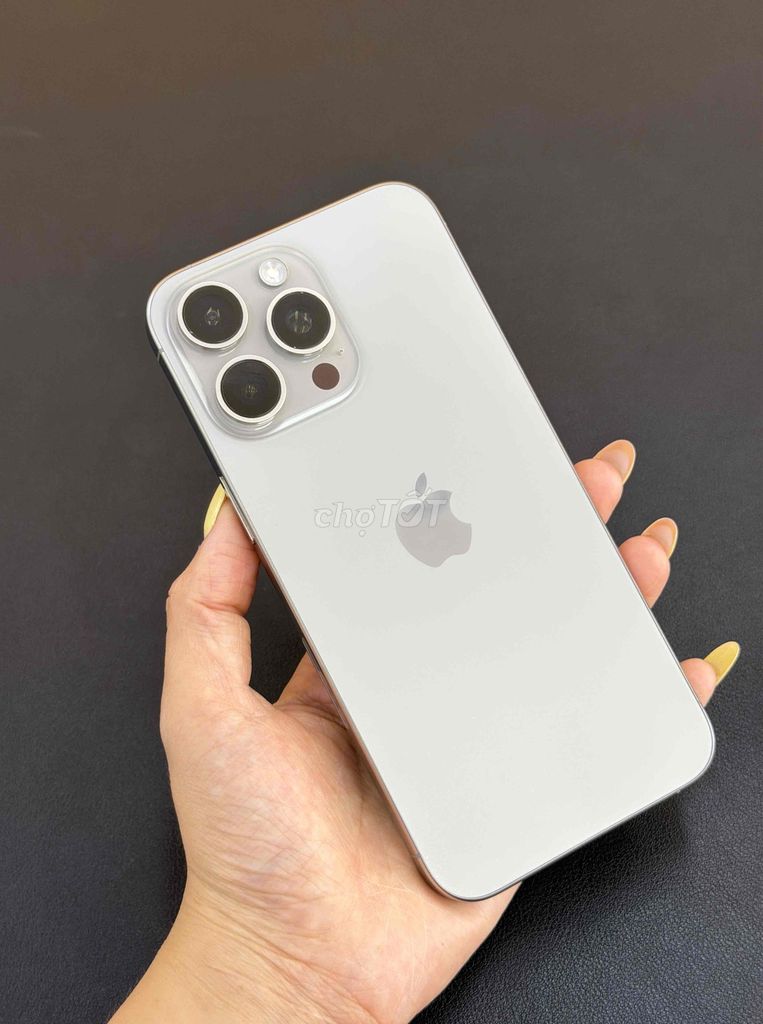🍎𝐢𝐏𝐡𝐨𝐧𝐞 𝟏𝟓𝐏𝐫𝐨𝐌𝐚𝐱 𝟐𝟓𝟔G 𝐓𝐮̛̣ 𝐍𝐡𝐢𝐞̂𝐧, 𝐌𝐲̃ Đ𝐞̣𝐩 𝟗𝟖,𝟓% 𝐏𝟏𝟎𝟎👇. Mua bán Điện thoại tại Quận Hải An Hải Phòng được đăng bởi Phạm Huyền Hoàng Dũng Mobile  hình 1