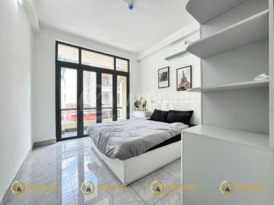 CHO THUÊ CĂN HỘ NGAY SÂN BAY 60M2 BANCON SIÊU THOÁNG