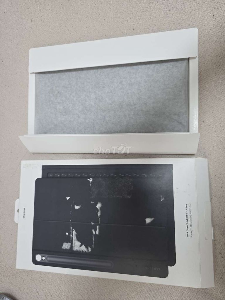 Bao da bàn phím Samsung Galaxy Tab S10 FE+ Đen. Mua bán Phụ kiện (Màn hình, Chuột...) tại Huyện Mỏ Cày Bắc Bến Tre được đăng bởi Lê Phan Hồng Nguyên hình 1