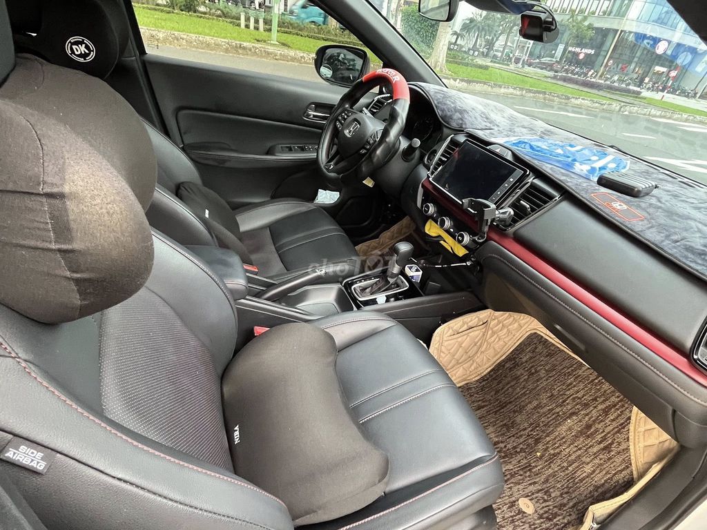 Honda City RS 2024 Trắng 14200 km. Mua bán Ô tô tại Quận Hải Châu Đà Nẵng được đăng bởi lê quốc huy hình 2