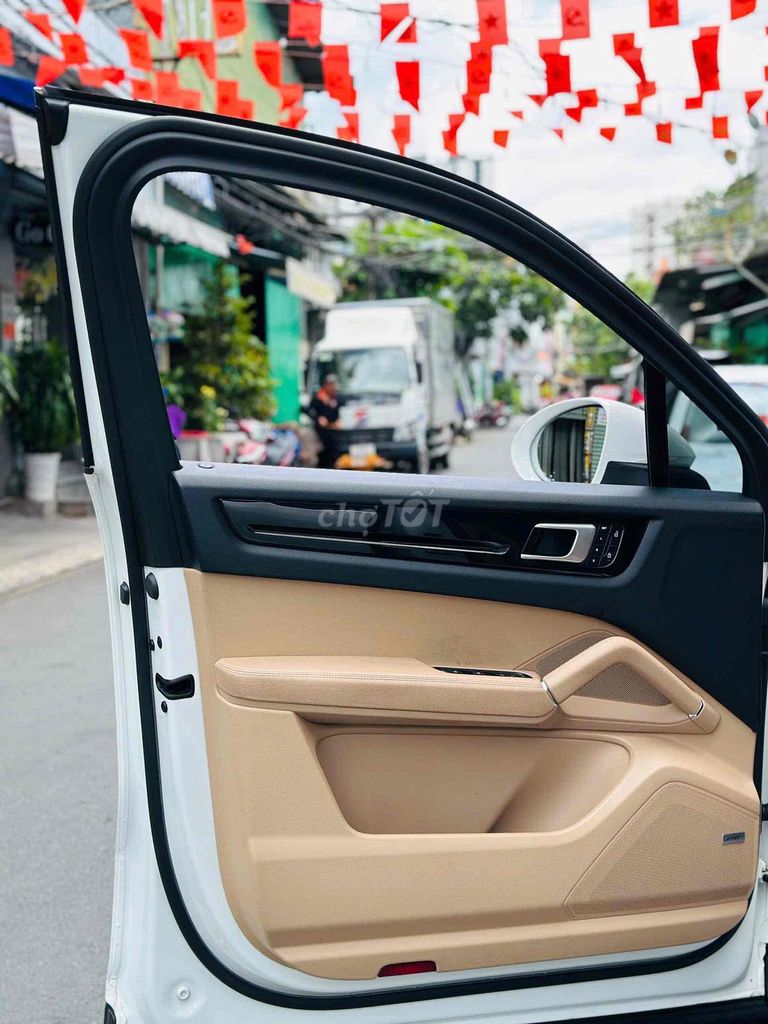 Porsche Cayenne Cayenne  Model 2022. Mua bán Ô tô tại Quận 8 Tp Hồ Chí Minh được đăng bởi Hồng Phúc hình 19