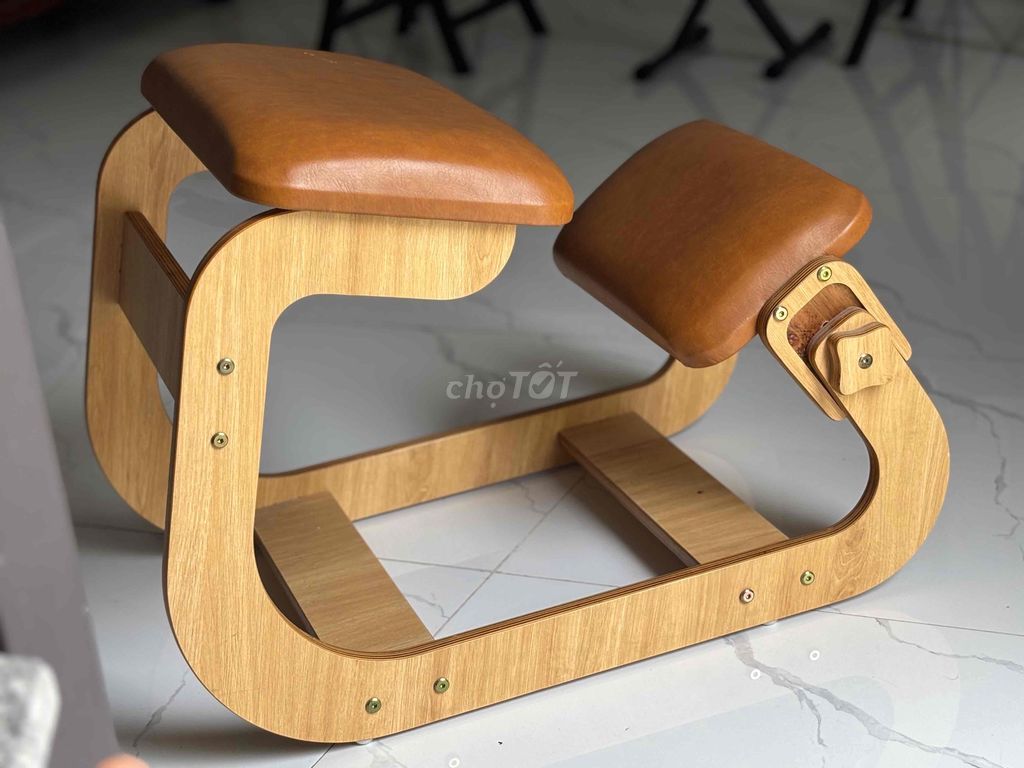 Ghế quỳ Gỗ Da Nâu. Mua bán Đồ dùng văn phòng tại Quận Sơn Trà Đà Nẵng được đăng bởi Lê Thị Lý hình 1