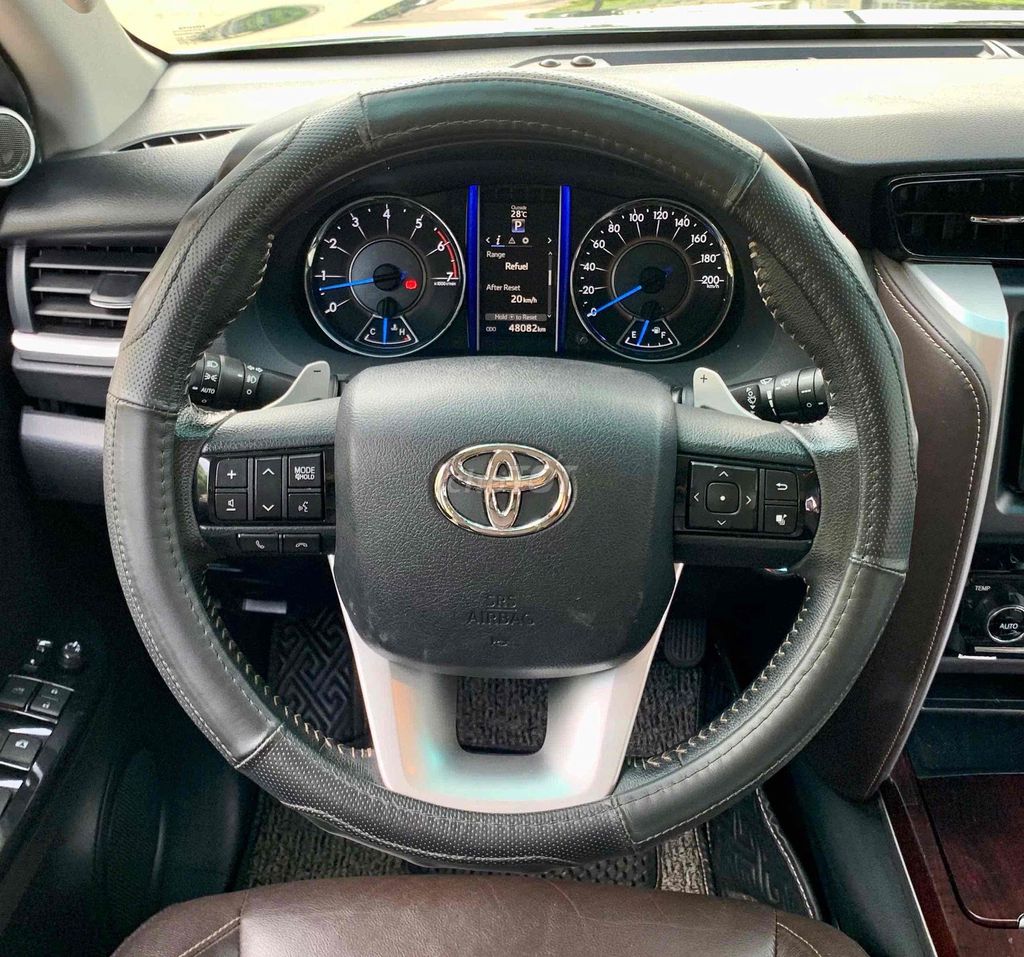 Toyota Fortuner 2017 2.7V 4x2 - 48000 km. Mua bán Ô tô tại Thành phố Dĩ An Bình Dương được đăng bởi Hiển phạm hình 13