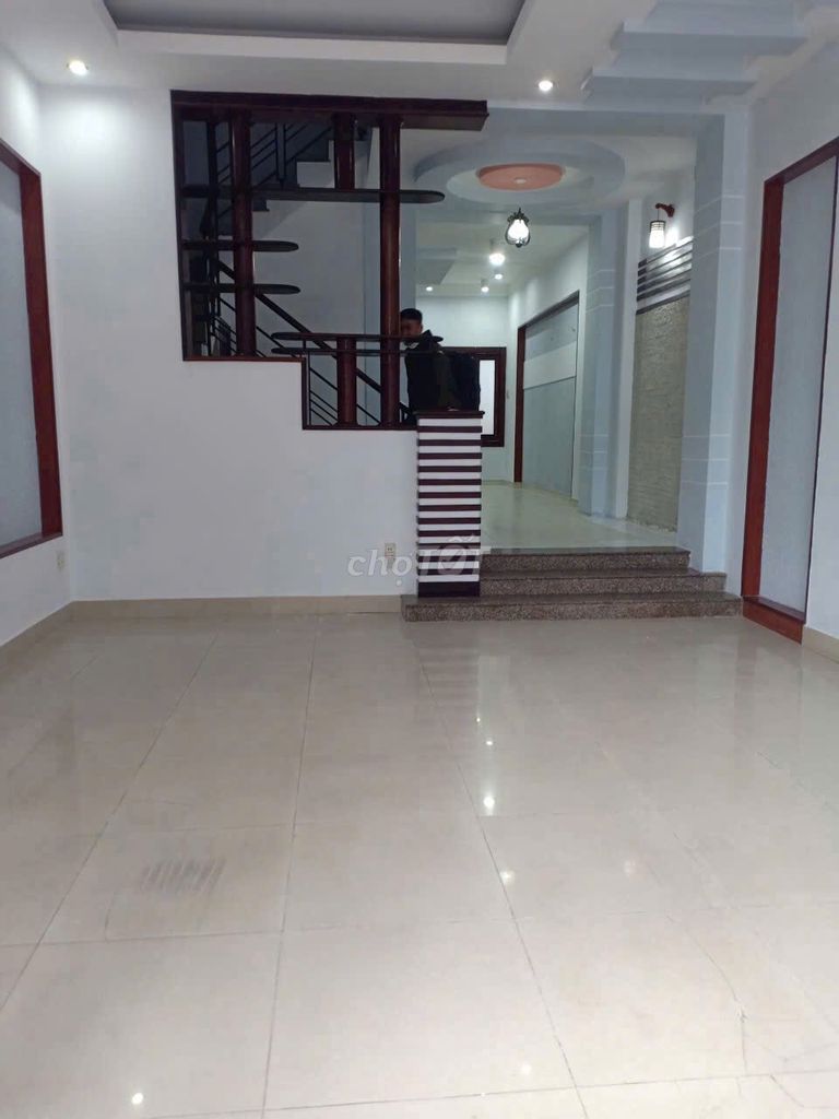 Rent · 4 bd · 80 м² · Quận 6, ул. Đường Bình Phú