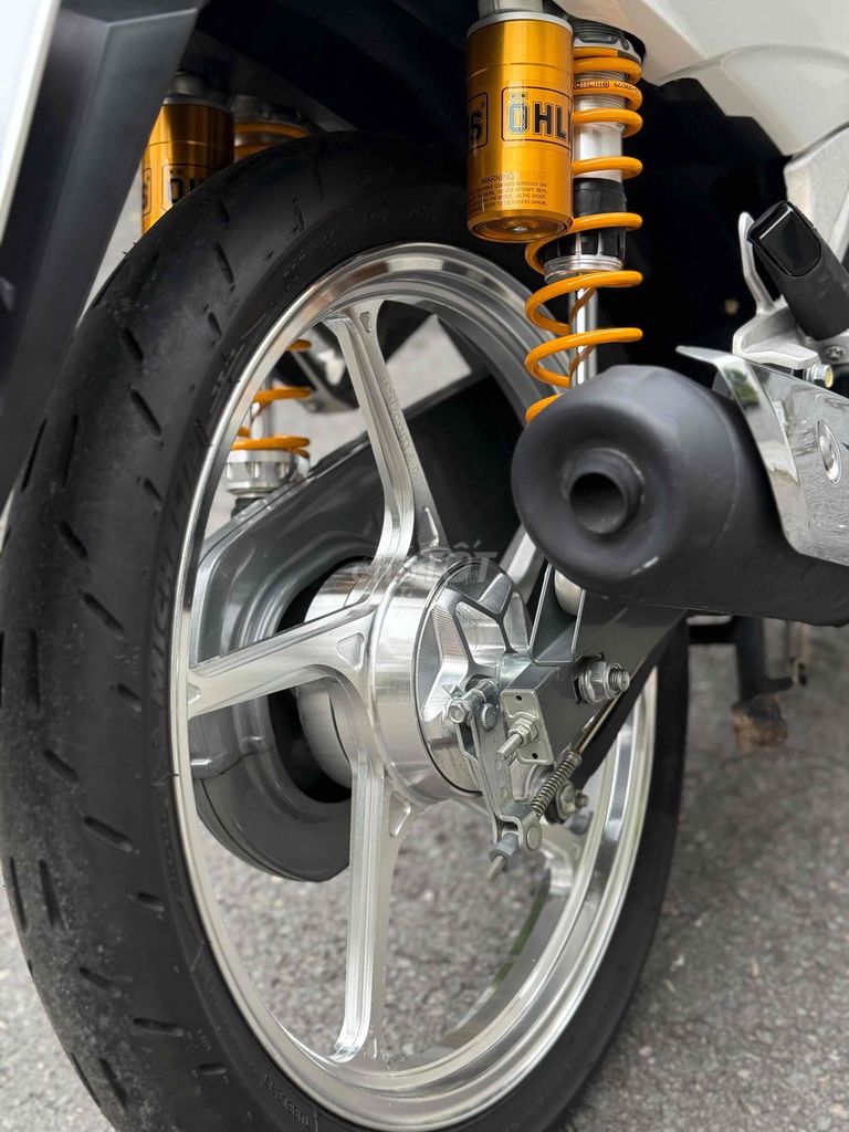 🌈 Future Led Trắng Đen/ Xe Đẹp ( chất ) Chính Chủ. Mua bán Xe máy tại Thành phố Biên Hòa Đồng Nai được đăng bởi Phong hình 6