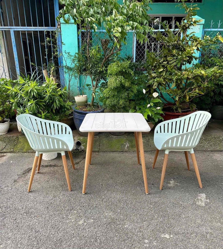 Bộ Bàn Ghế Nhựa Social Kết Hợp Chân Gỗ FSC. Mua bán Bàn ghế tại Thành phố Thủ Đức Tp Hồ Chí Minh được đăng bởi Cửa Hàng Ngoại Thất hình 1