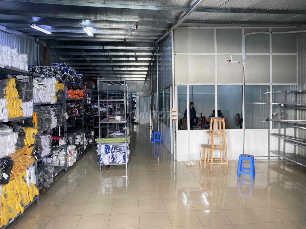Mặt bằng kho, văn phòng 180m2 phố Trịnh Đình Cửu. Cho thuê văn phòng, mặt bằng kinh doanh tại Quận Hoàng Mai Hà Nội được đăng bởi Nguyễn Đức Hải hình 1