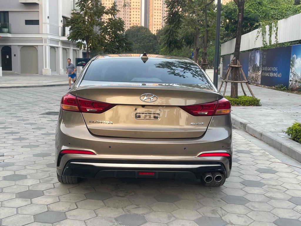 Cần Bán Hyundai Elantra 2019 1.6AT Sport Tubo. Mua bán Ô tô tại Quận Hoàng Mai Hà Nội được đăng bởi Anh Tuy hình 6