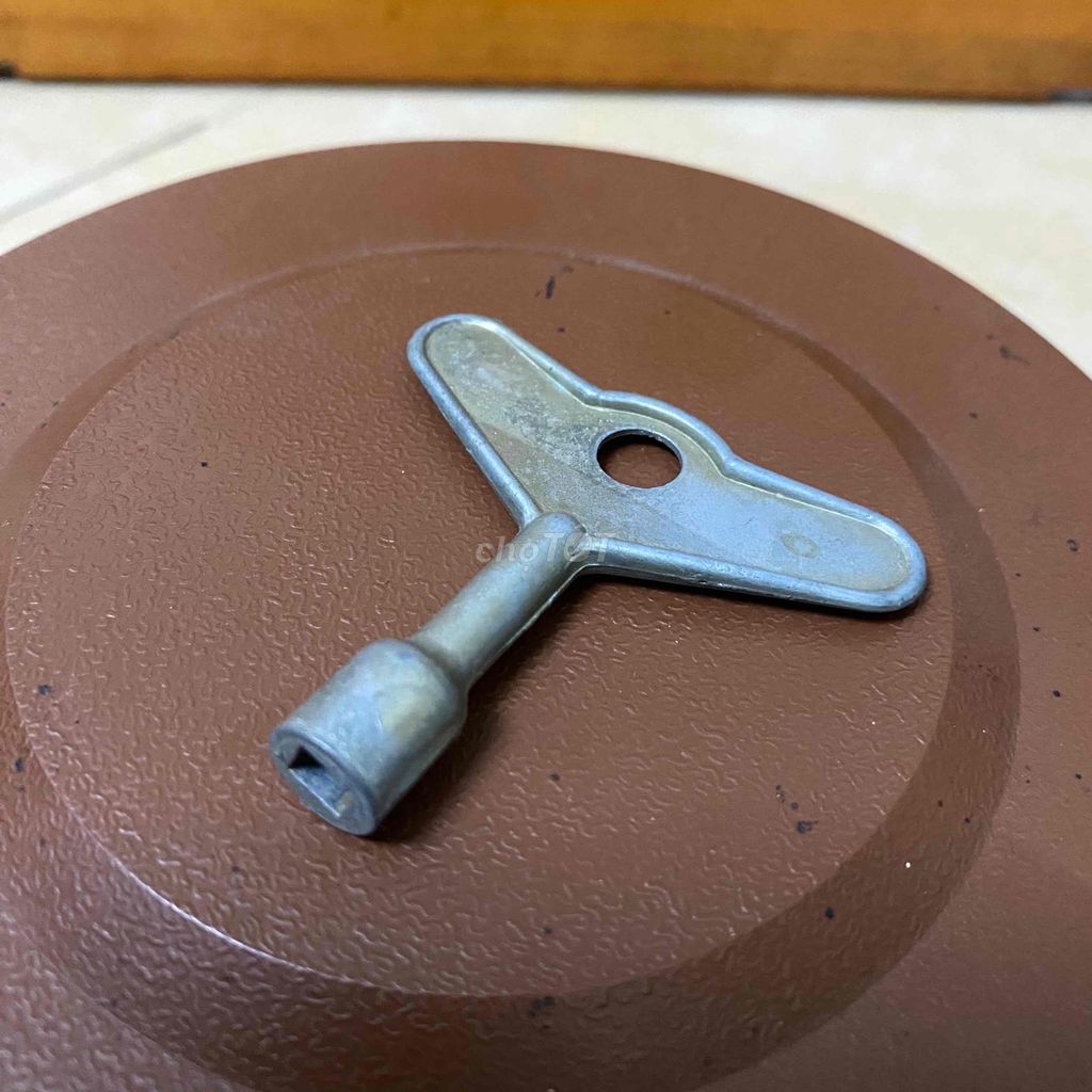 Đồng hồ cổ để bàn thời Liên Xô Becha